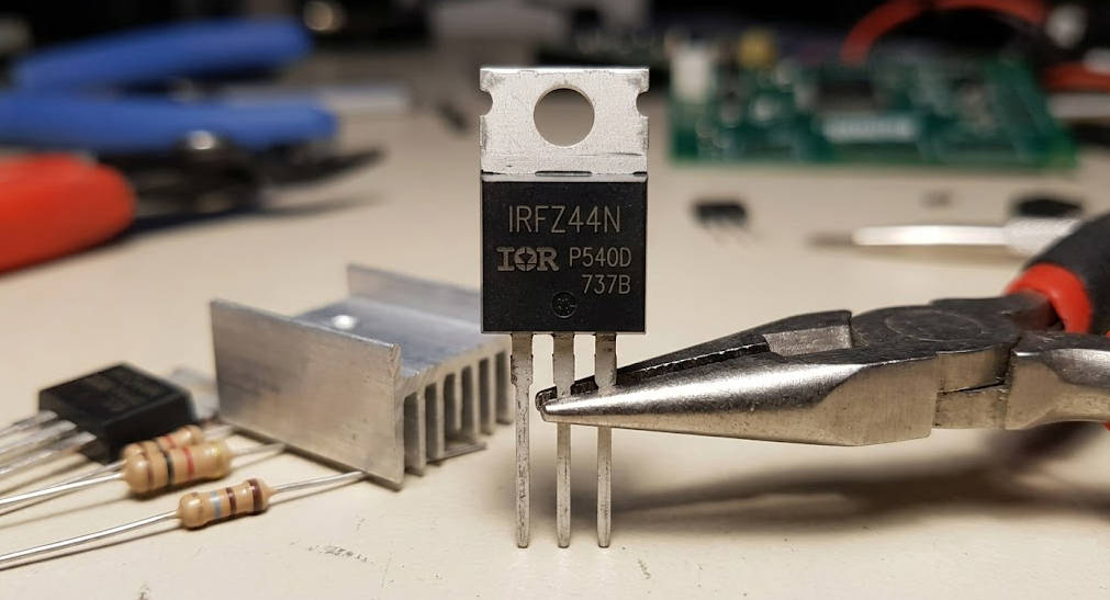 IRFZ44N MOSFET Guide: Datasheet, Pinout, Specs, and Arduino Applications